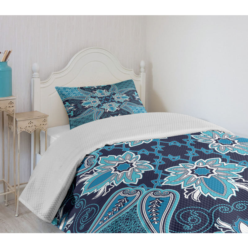 Eastern Moroccan Design Bedspread Set