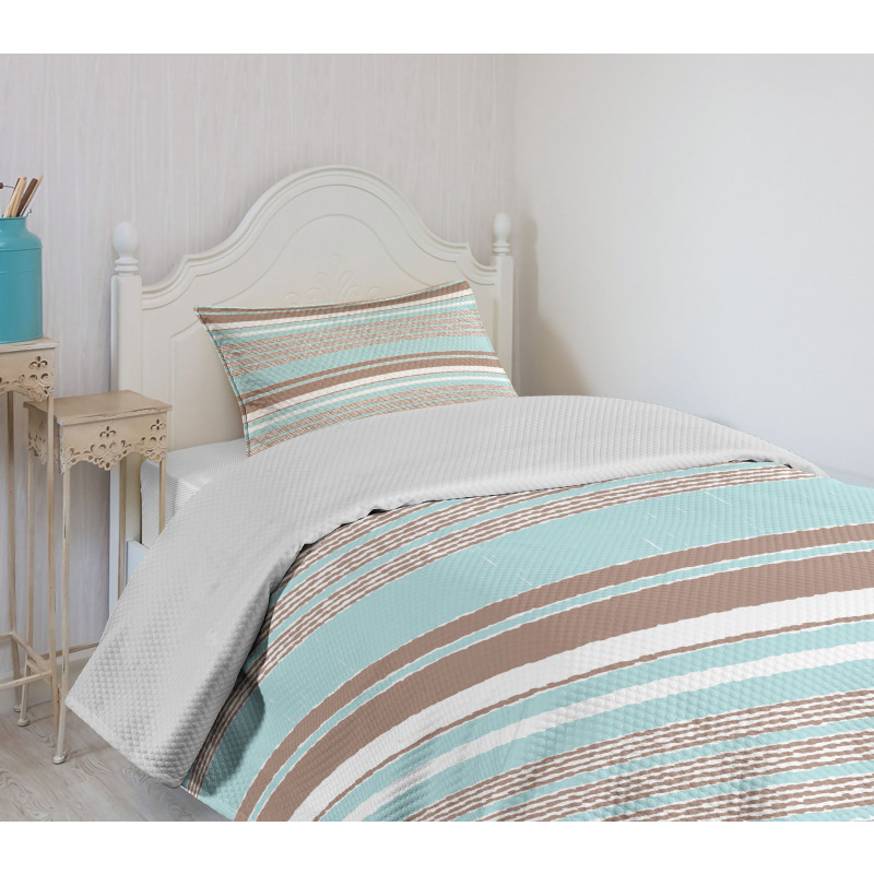 Horizontal Stripes Lines Bedspread Set