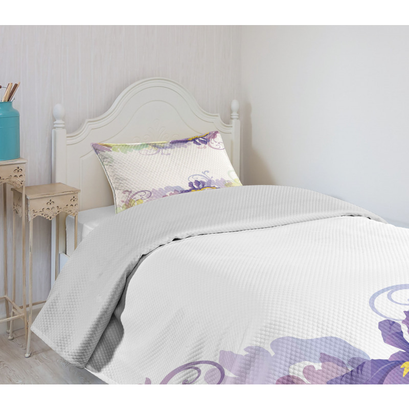 Classic Petals Pastel Bedspread Set