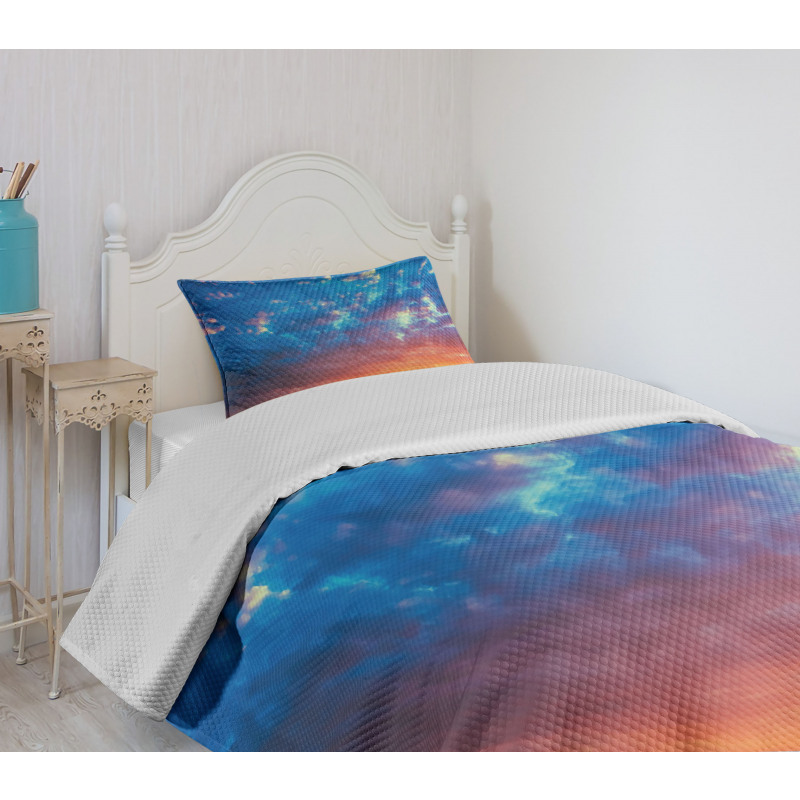 Dramatic Sky Bedspread Set