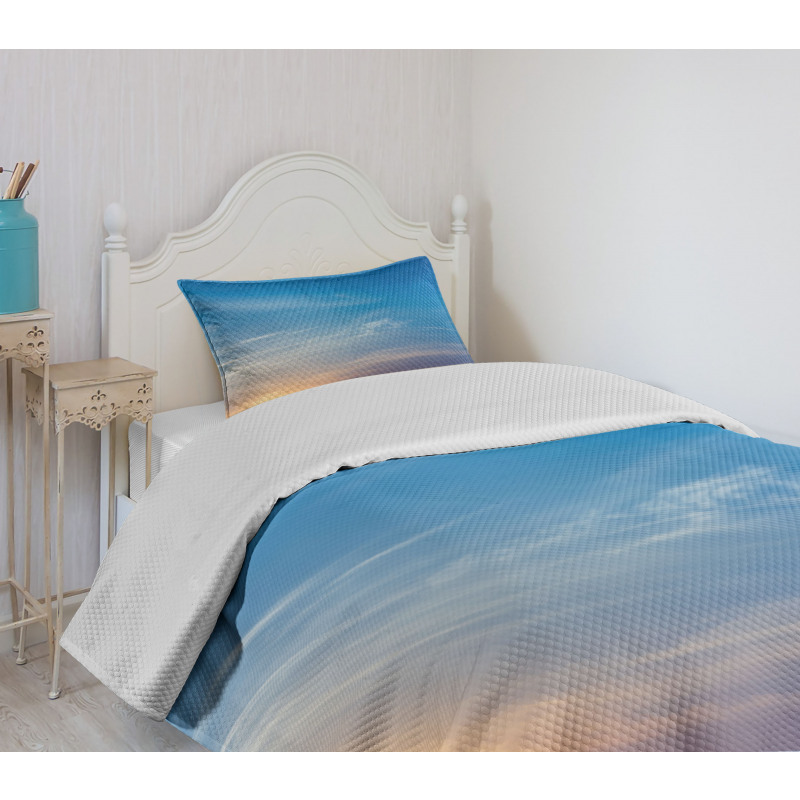 Blurry Sunrise Bedspread Set