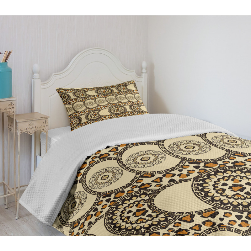 Folk Jungle Animal Boho Bedspread Set