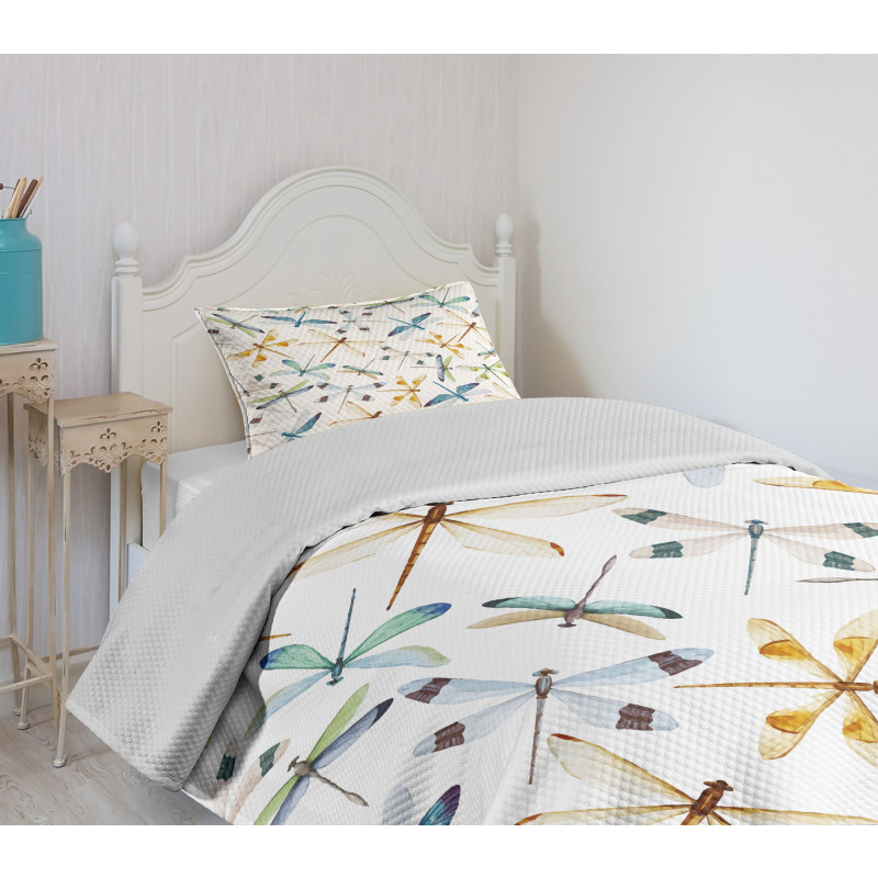 Minimalist Dragonflies Bedspread Set