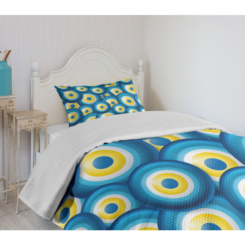 Luck Overlap Bedspread Set