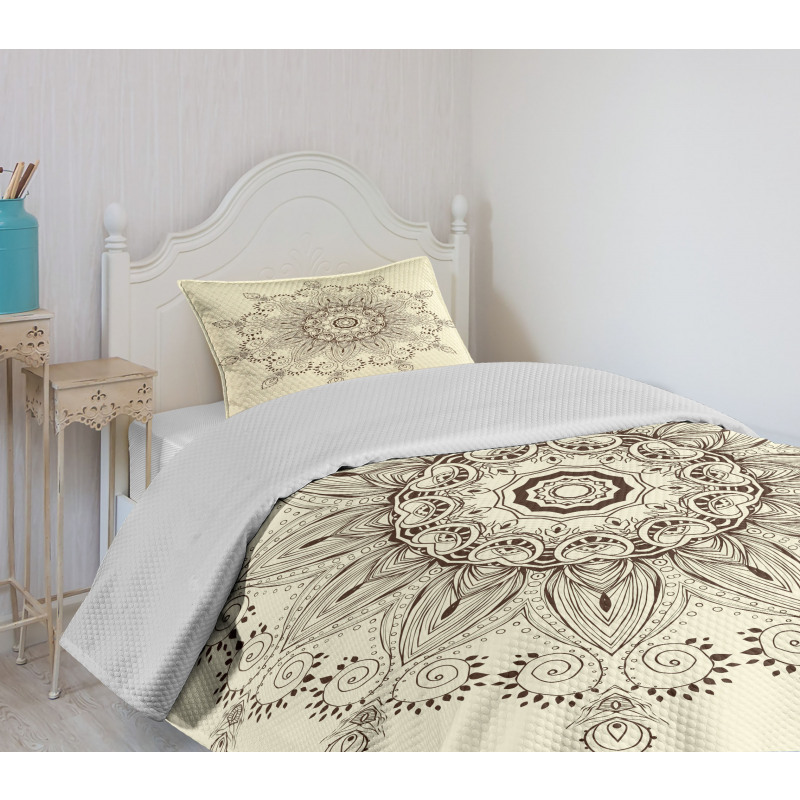 Oriental Lace Motif Pattern Bedspread Set