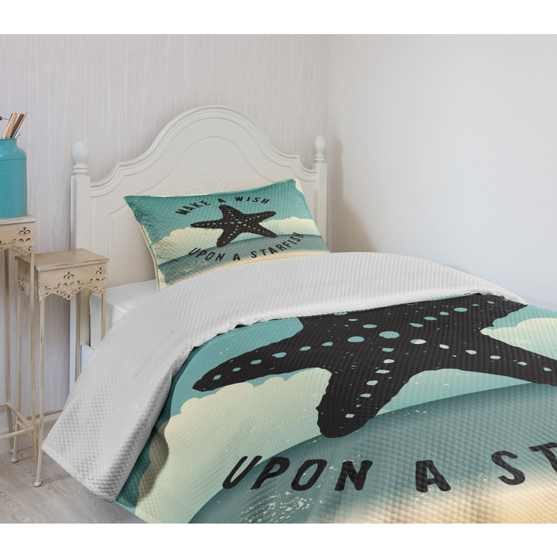 Words Grunge Bedspread Set