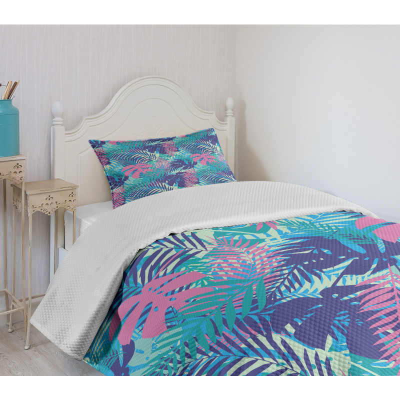 Vivid Colored Island Flora Bedspread Set