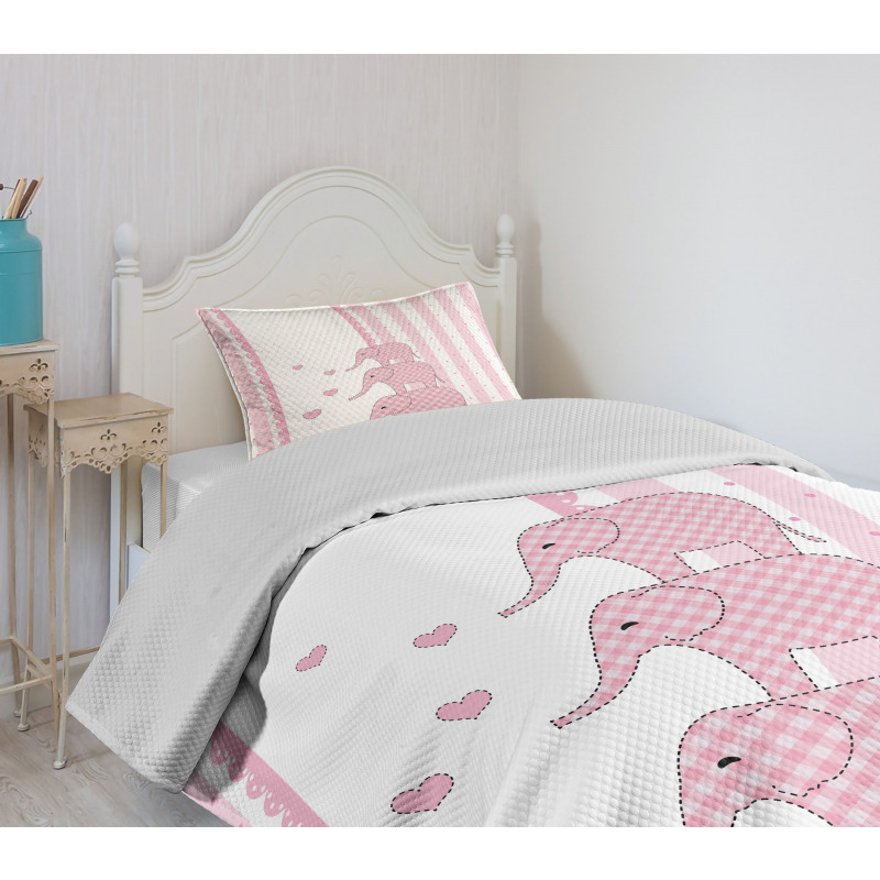 Pink Animals Bedspread Set