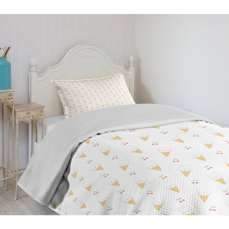 Kitty Cones Bedspread Set