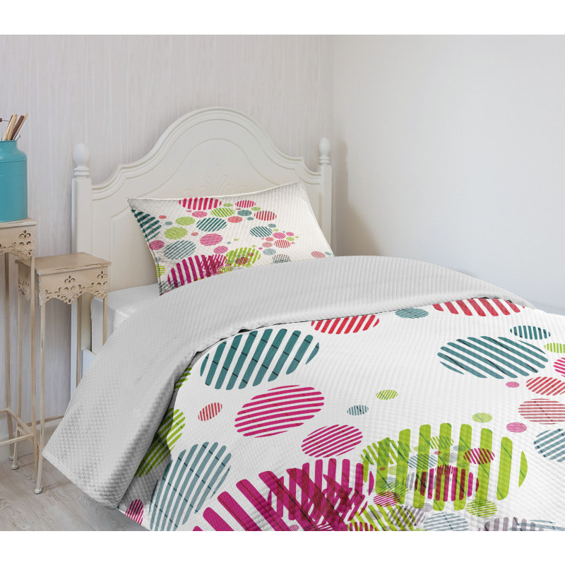 Abstract Striped Dots Bedspread Set