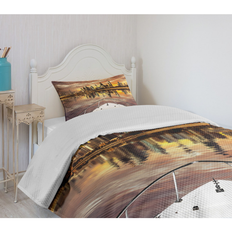 Kuwait Cityscape Bedspread Set