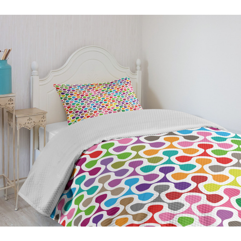 Trippy Colored Bedspread Set
