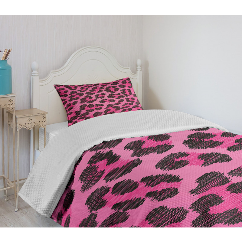 Vibrant Leopard Skin Bedspread Set