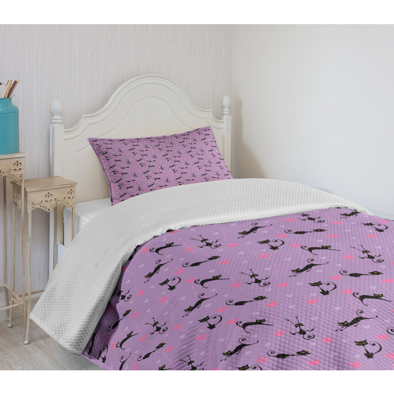 Little Kittens Hearts Bedspread Set