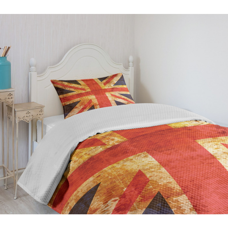 Union Jack Motif Grunge Bedspread Set