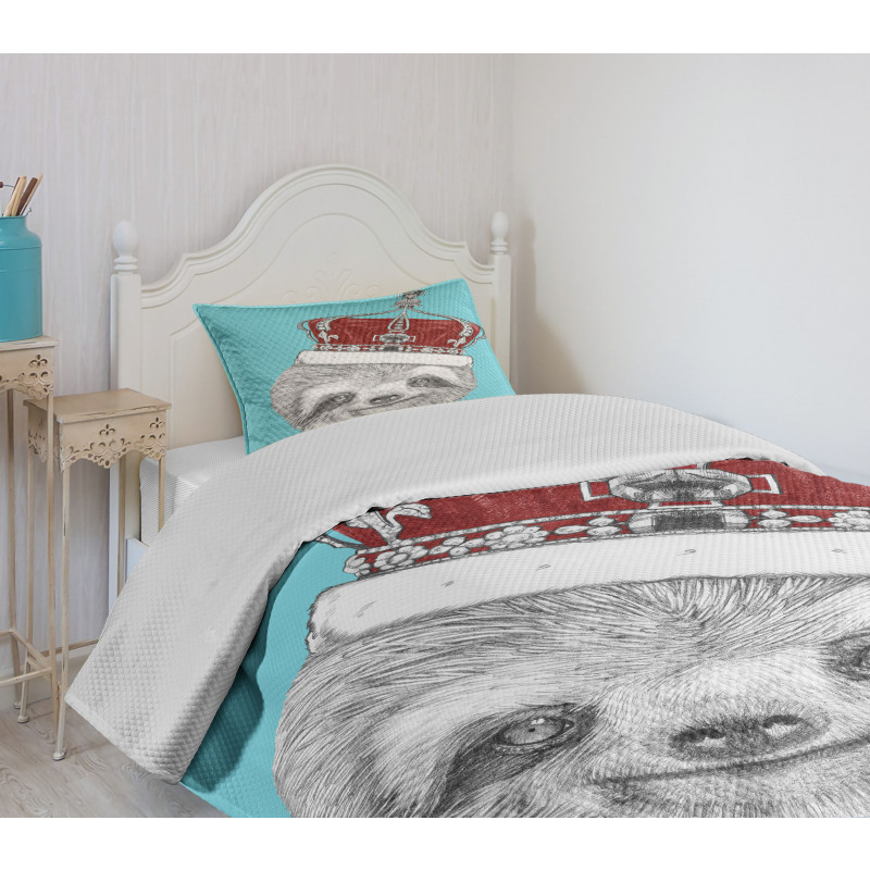 Sloth with Imperial Crown Bedspread Set