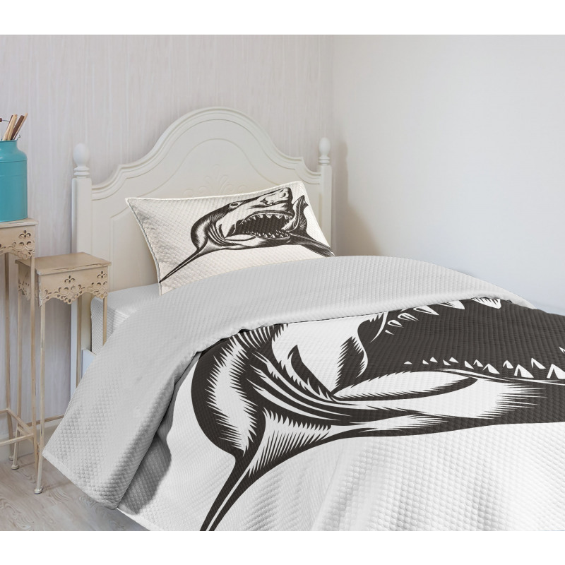 Wild Fish with Open Mouth Bedspread Set