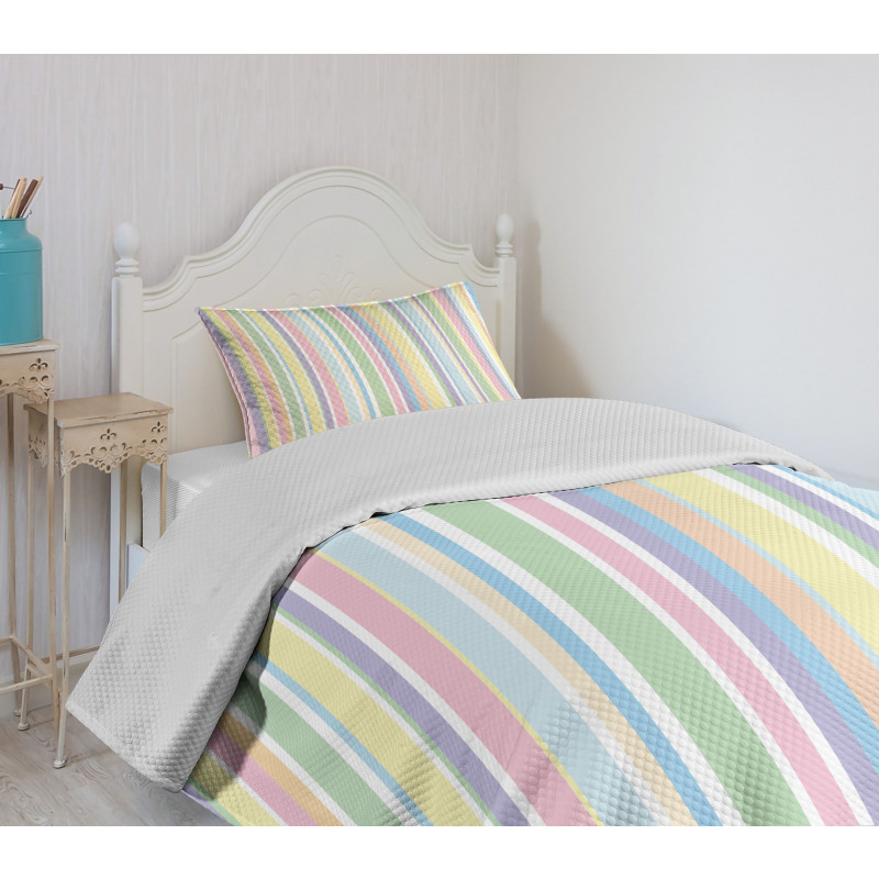 Striped Classic Pattern Bedspread Set