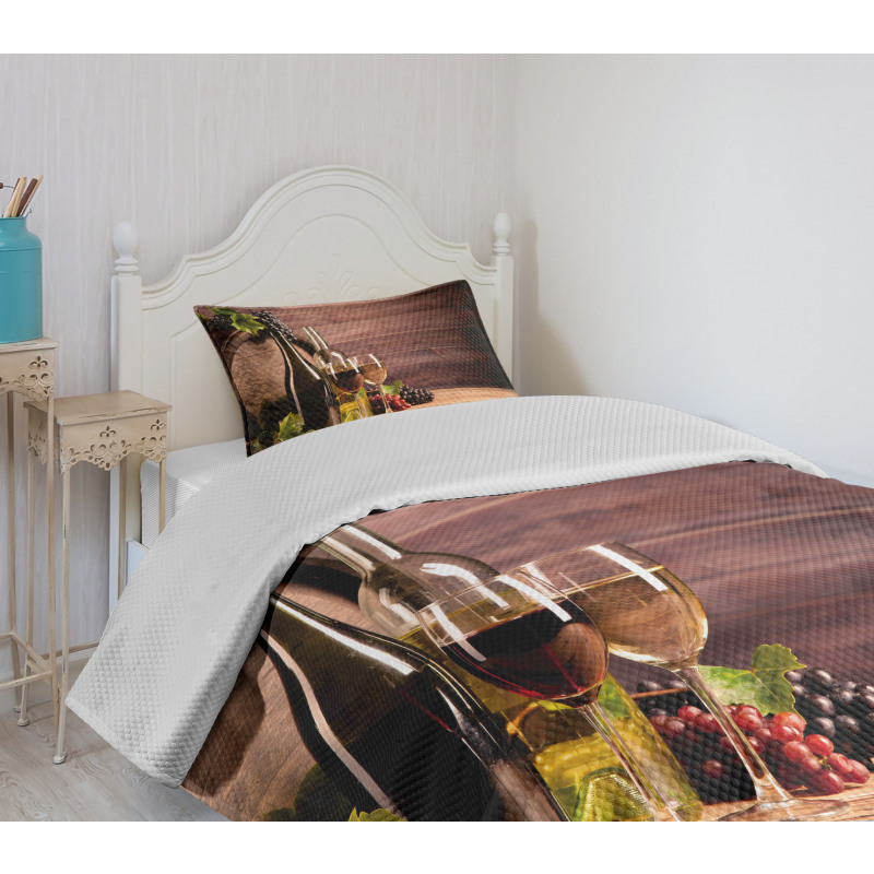 Rustic Viticulture Concept Bedspread Set