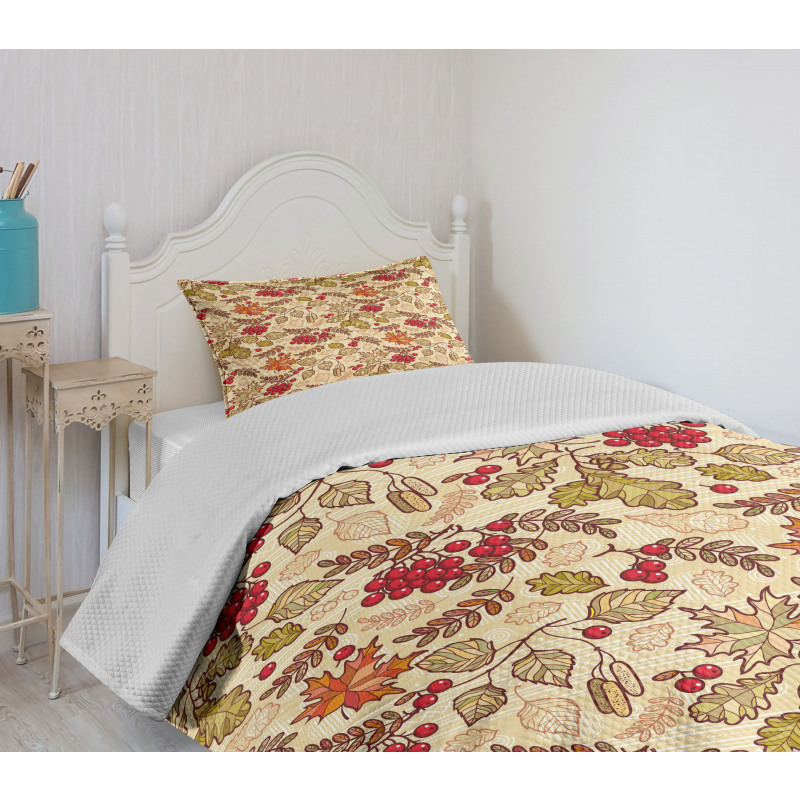 Fall Themed Mixed Pattern Bedspread Set