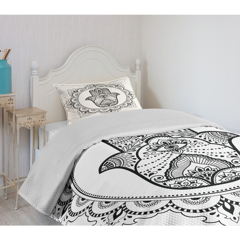 Mehndi Mandala Oriental Bedspread Set