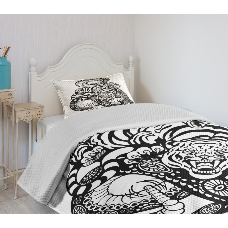 Snake and Tiger Pattern Bedspread Set