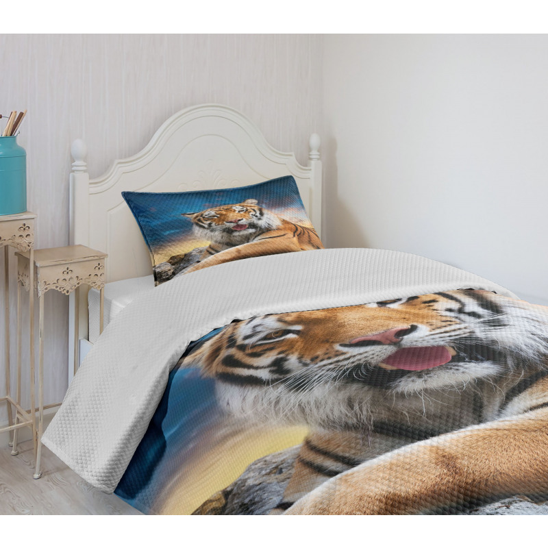 Calm Wild Animal Sunset Bedspread Set