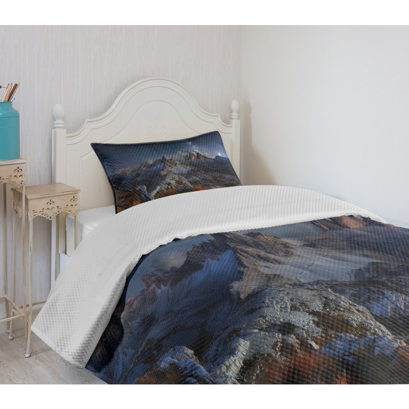 Italy Mountains Milky Way Bedspread Set