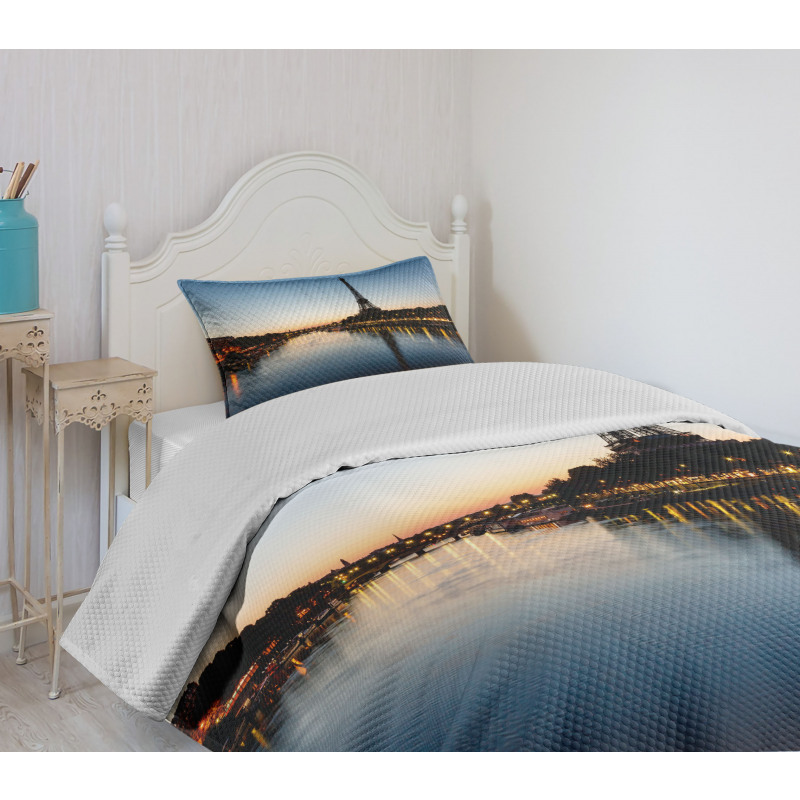 Eiffel Tower at Twilight Bedspread Set