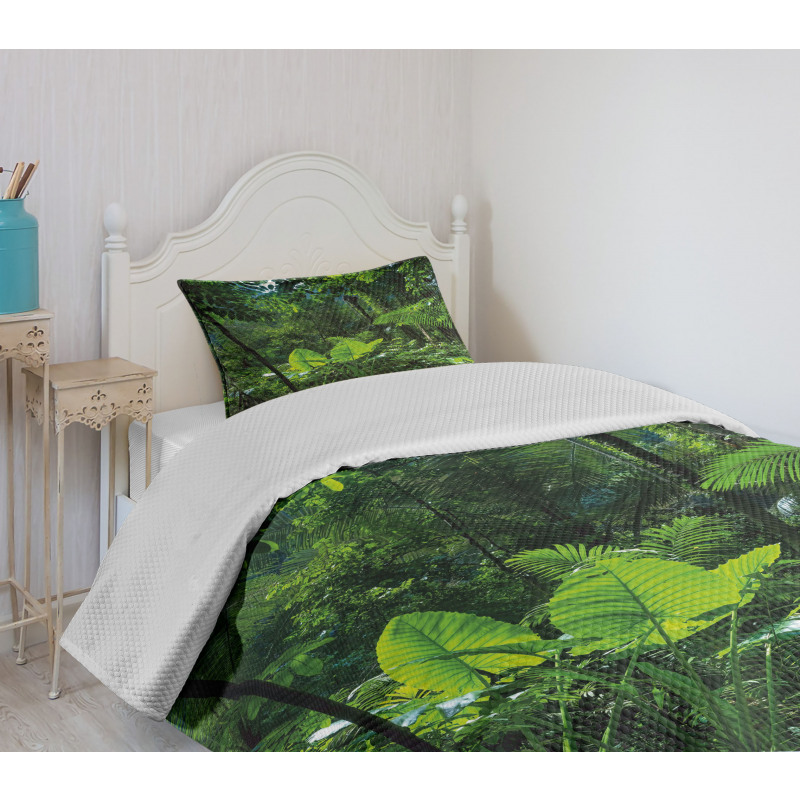 Green Untouched Nature Bedspread Set