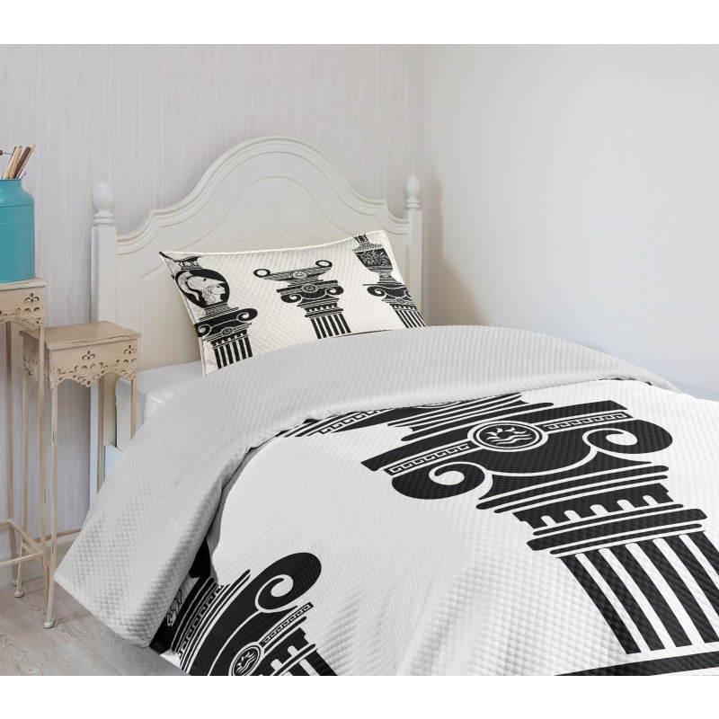 Hellenic Vase Design Bedspread Set