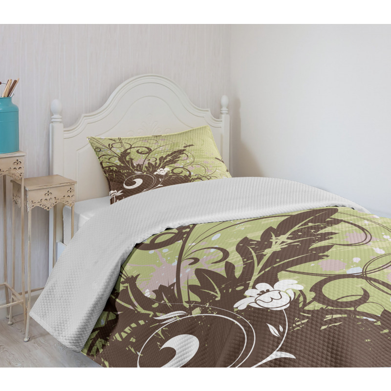 Retro Flower Grunge Bedspread Set