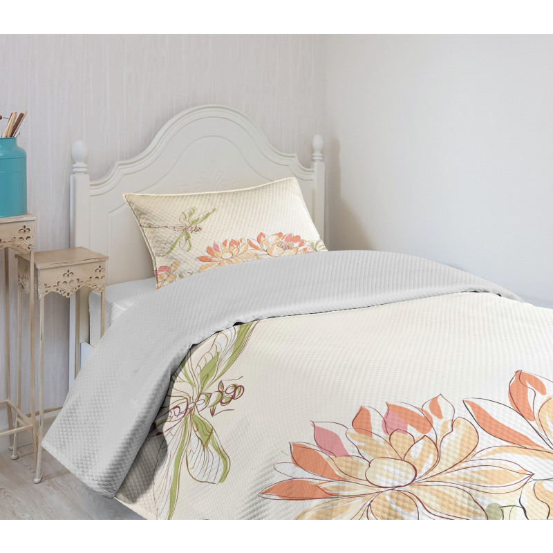 Lotus Flower Field Bedspread Set