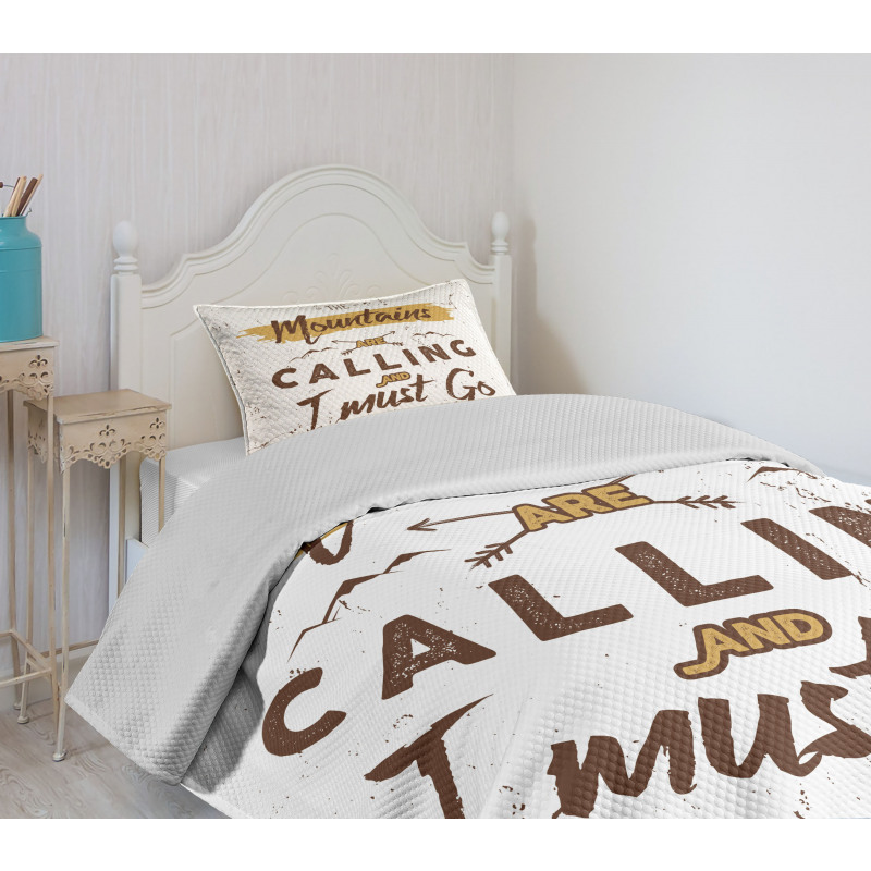 Call of the Mountains Bedspread Set