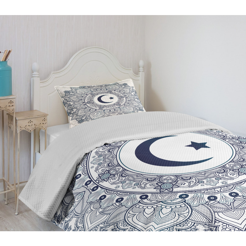 Circle Form Bedspread Set