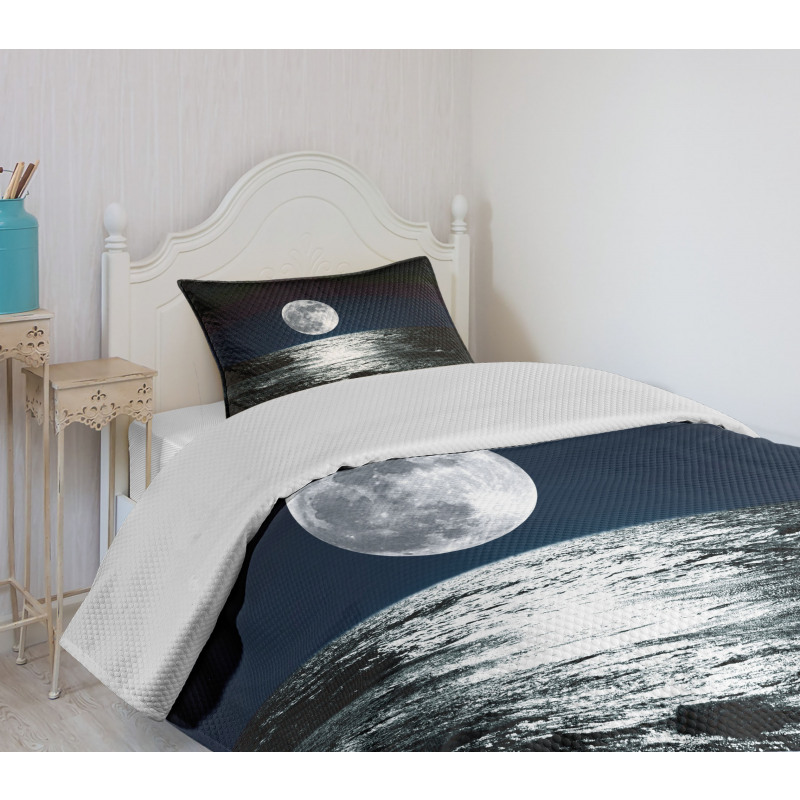 Ethereal Theme Drawing Bedspread Set