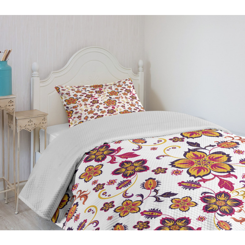 Blooming Flower Pattern Bedspread Set