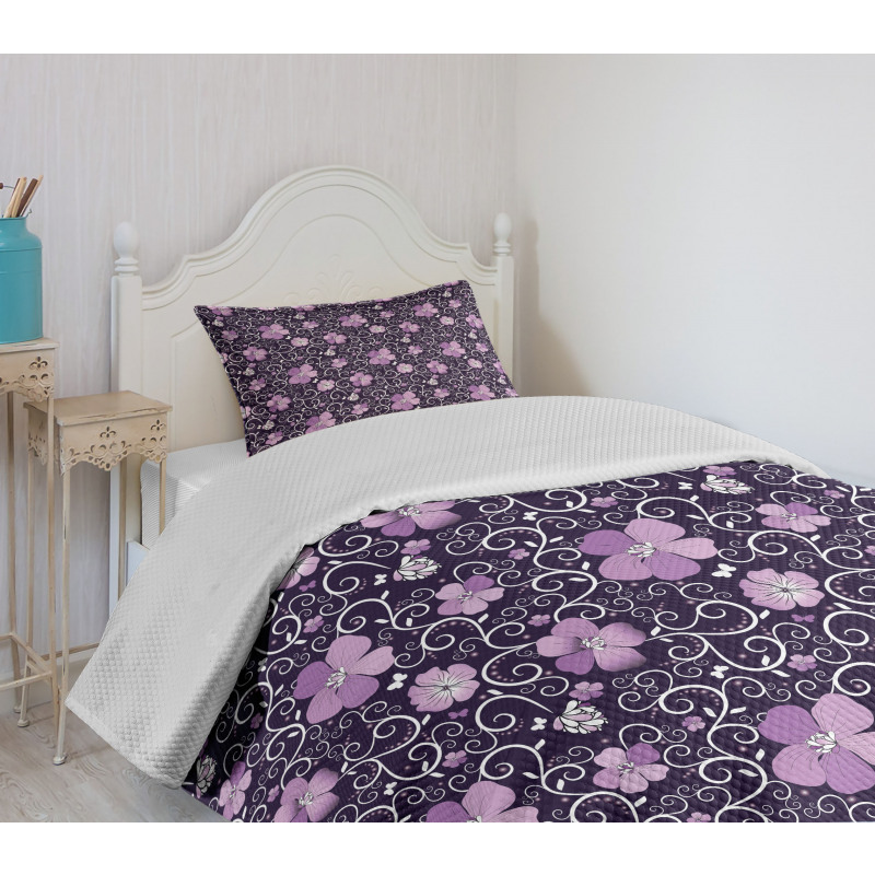 Flower Patterned Design Bedspread Set