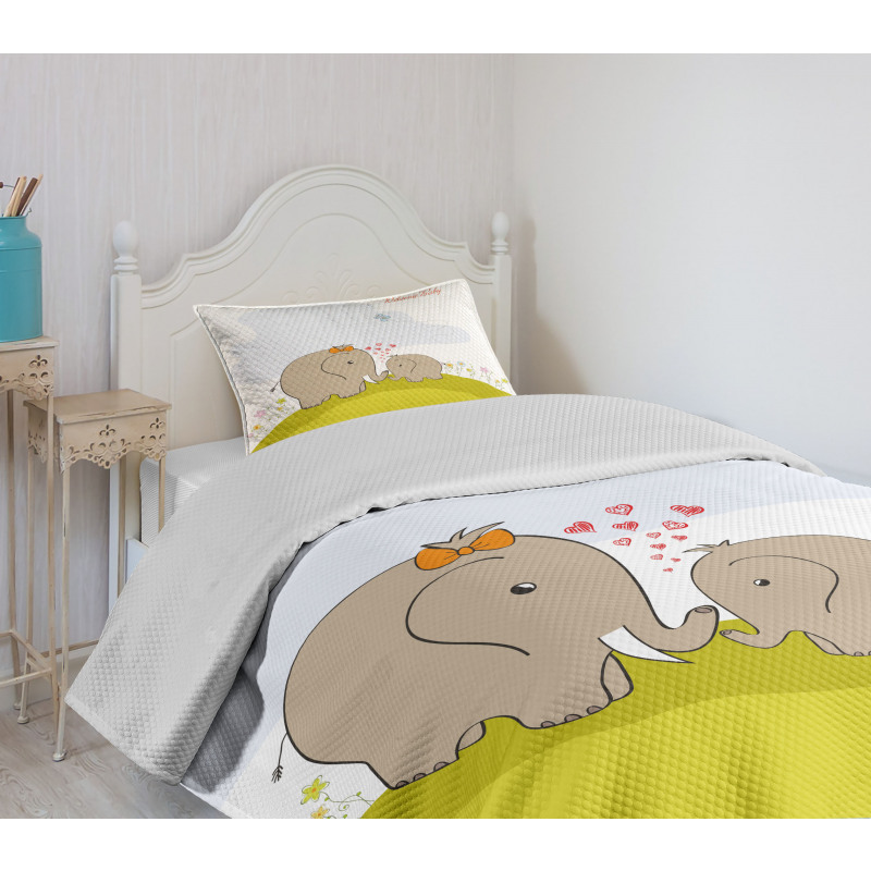 Mother Baby Elephant Bedspread Set