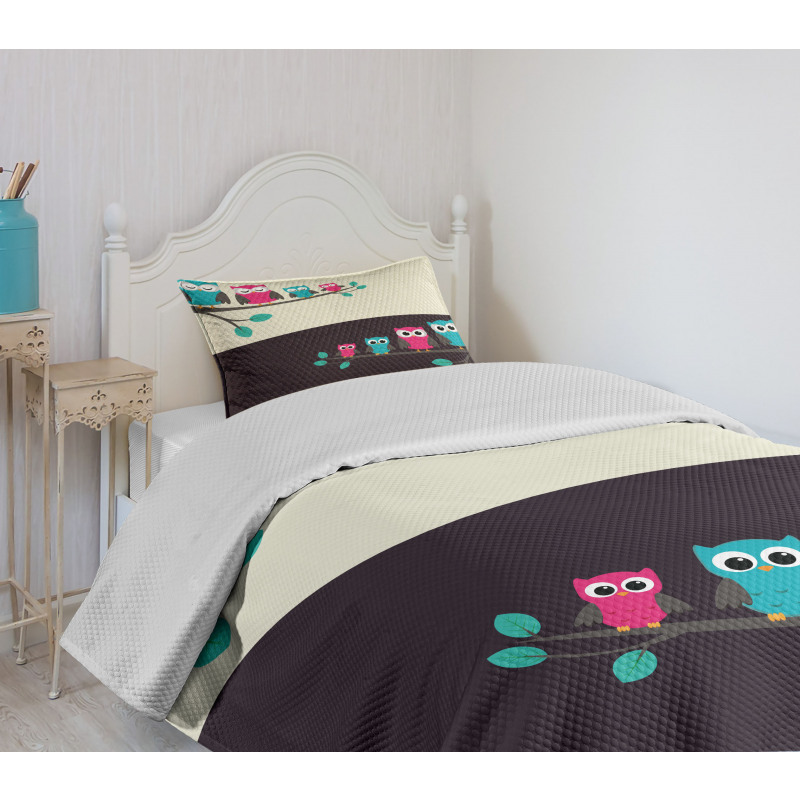 Family of Owls Bedspread Set