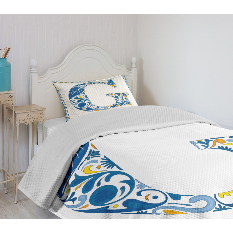 Tile Designed Letter G Bedspread Set