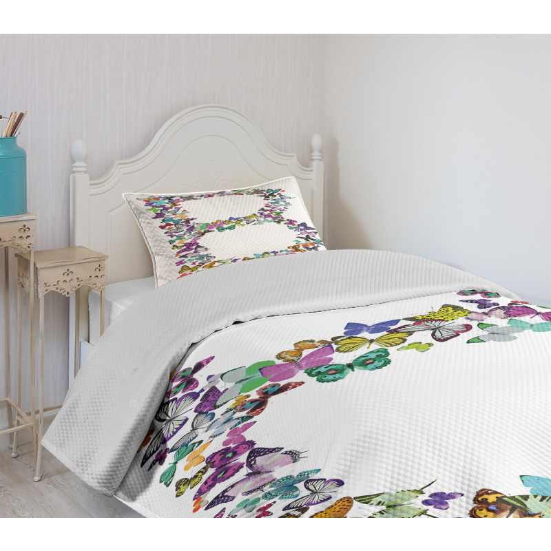 Beauty Fragility Theme Bedspread Set