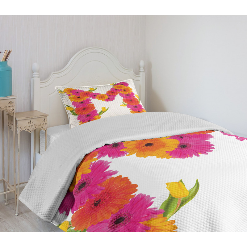 Gerbera Flowers Tulips Bedspread Set