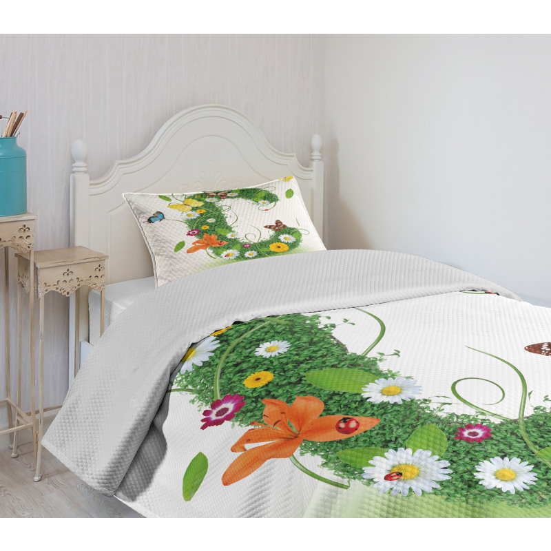 Summer Inspired C Bedspread Set