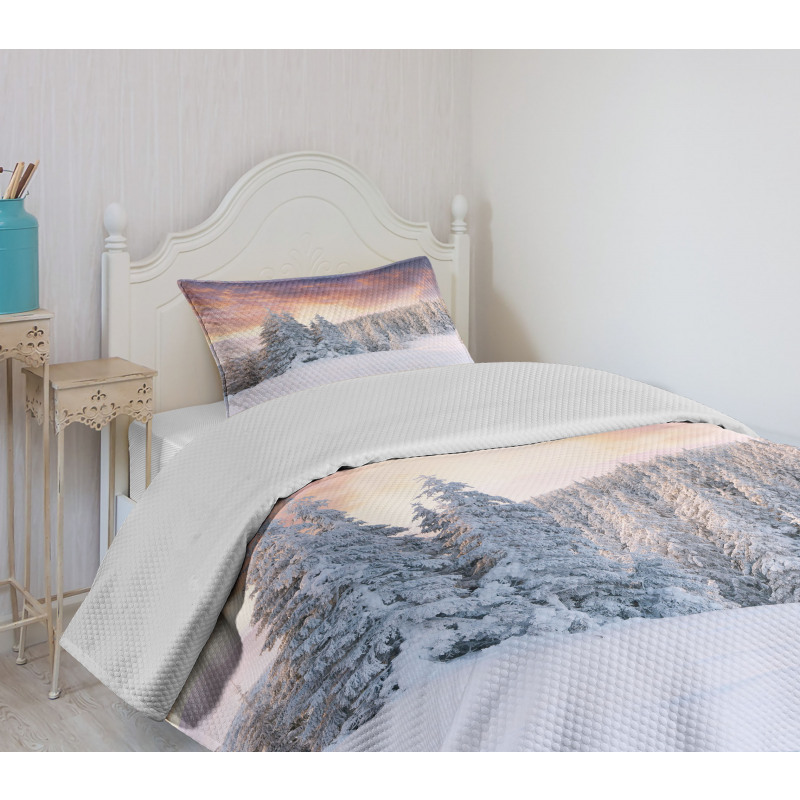 Sunrise Rural Fields Bedspread Set