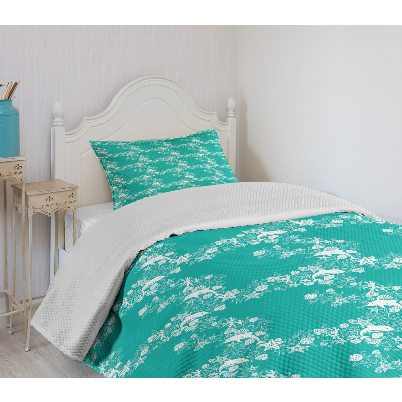 Dolphins with Starfishes Bedspread Set