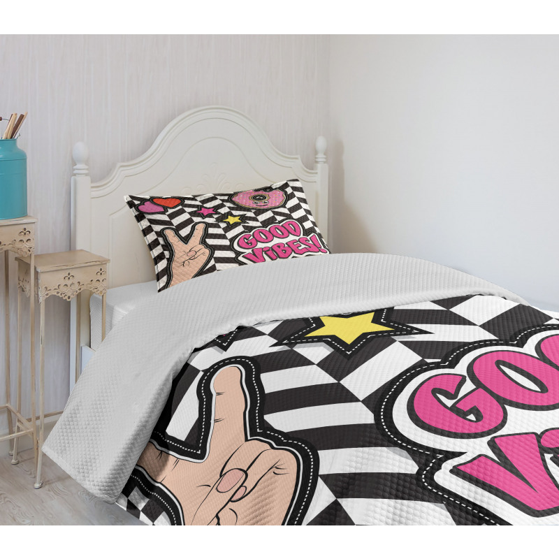 Cartoon Pop Emoticon Bedspread Set