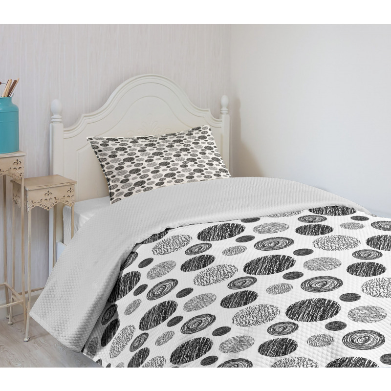 Circular Doodles Dots Bedspread Set