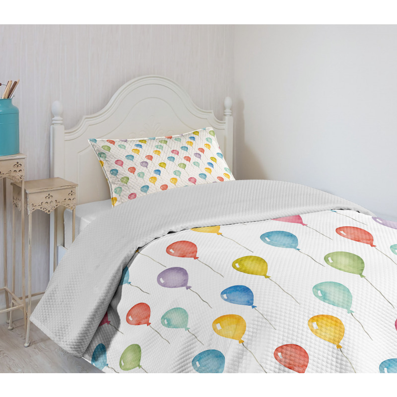 Flying Watercolor Balloons Bedspread Set