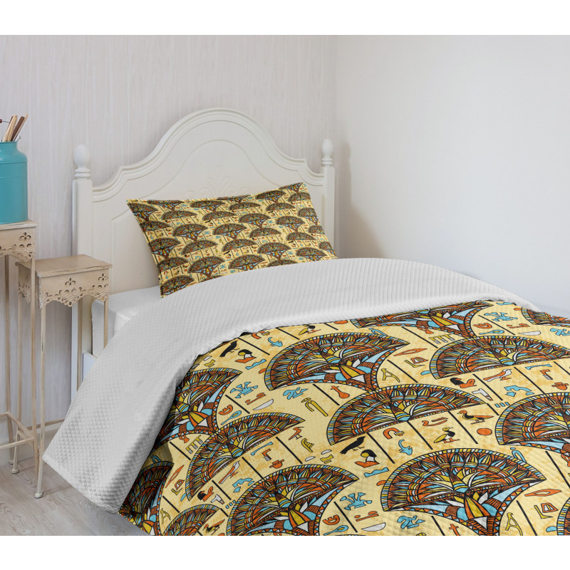 Folkloric Ornaments Bedspread Set